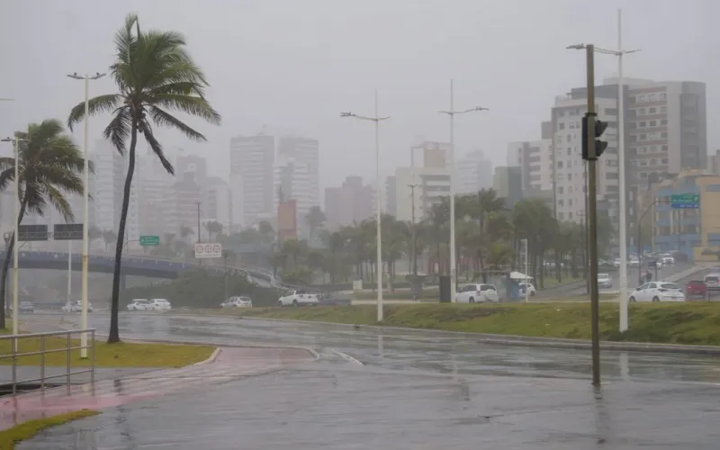 O alerta laranja indica perigo potencial de chuvas intensas, segundo o Instituto Nacional de Meteorologia/Foto: Redes Sociais&nbsp;