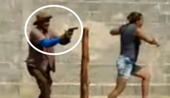 Idoso é suspeito de matar o próprio irmão mais novo em briga por terreno na Bahia; vídeo mostra crime