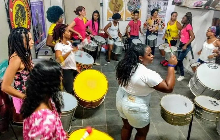 Instituto A Mulherada lança oficinas de percussão gratuitas no Centro Histórico