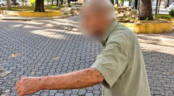 Conforme a versão apresentada pelo irmão da vítima, após um desentendimento, o policial teria sacado uma arma e efetuado disparos. | Foto: Portal Raízes