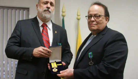 Com segurança pública sob pressão, Mandarino recebe Aras na SSP e entrega honraria concedida por Rui Costa