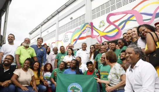 Jerônimo anuncia projeto de pagamento a catadores na Bahia