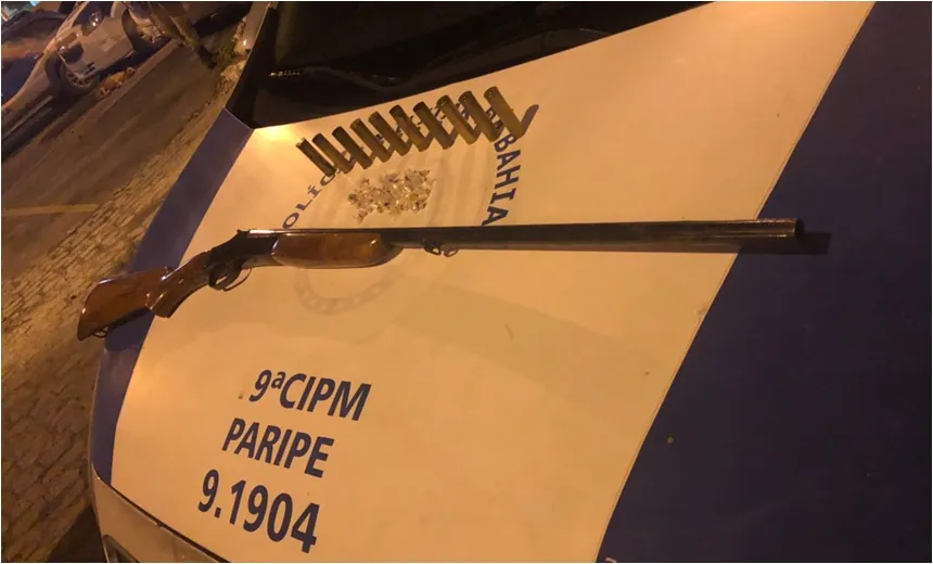 PARIPE: Após abordagem da PM, quatro adolescentes são presos com drogas e carro roubado