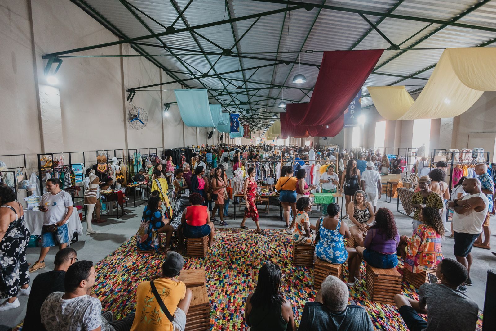 Mercado Iaô tem edição gratuita e especial no domingo (12) | Imagem: divulgação