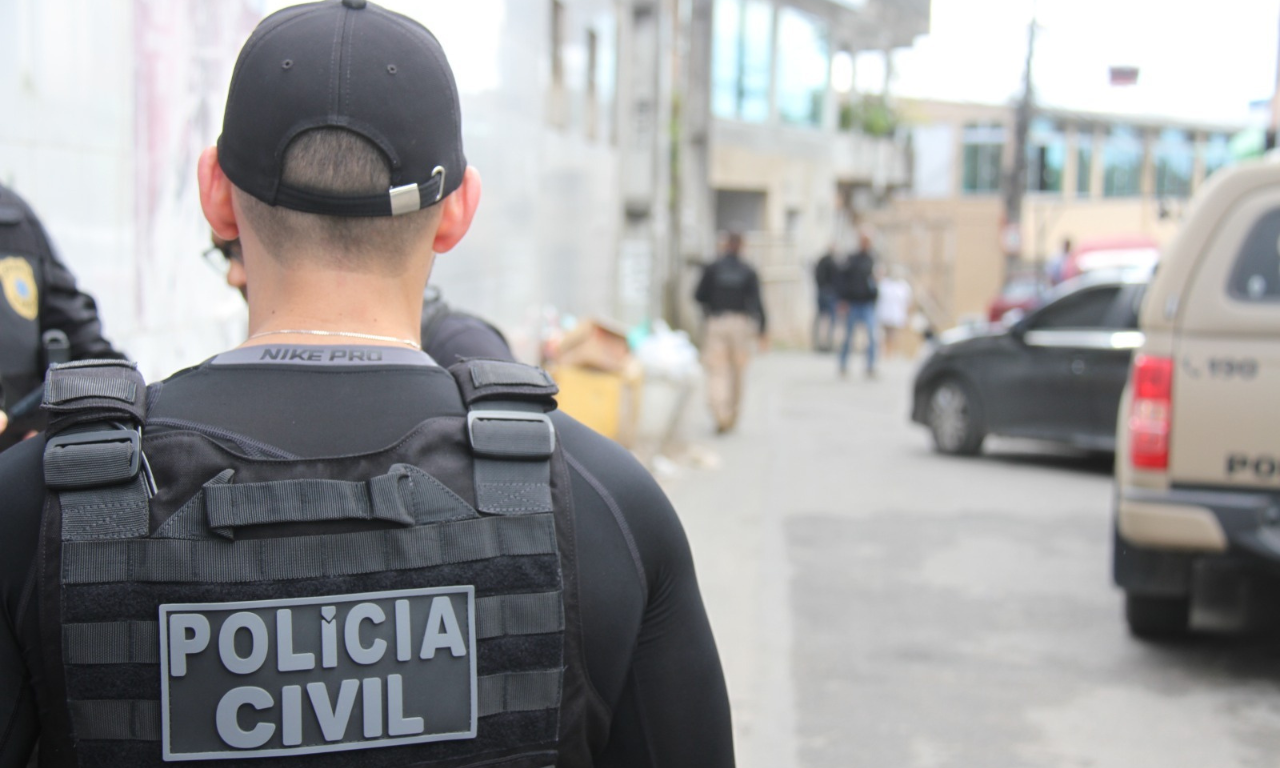 Suspeito de estupar a própria filha é preso em Feira de Santana.Foto: Polícia Civil da Bahia