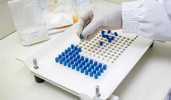 Especialista fala sobre a utilização da hidroxicloroquina e cloroquina no tratamento da Covid-19