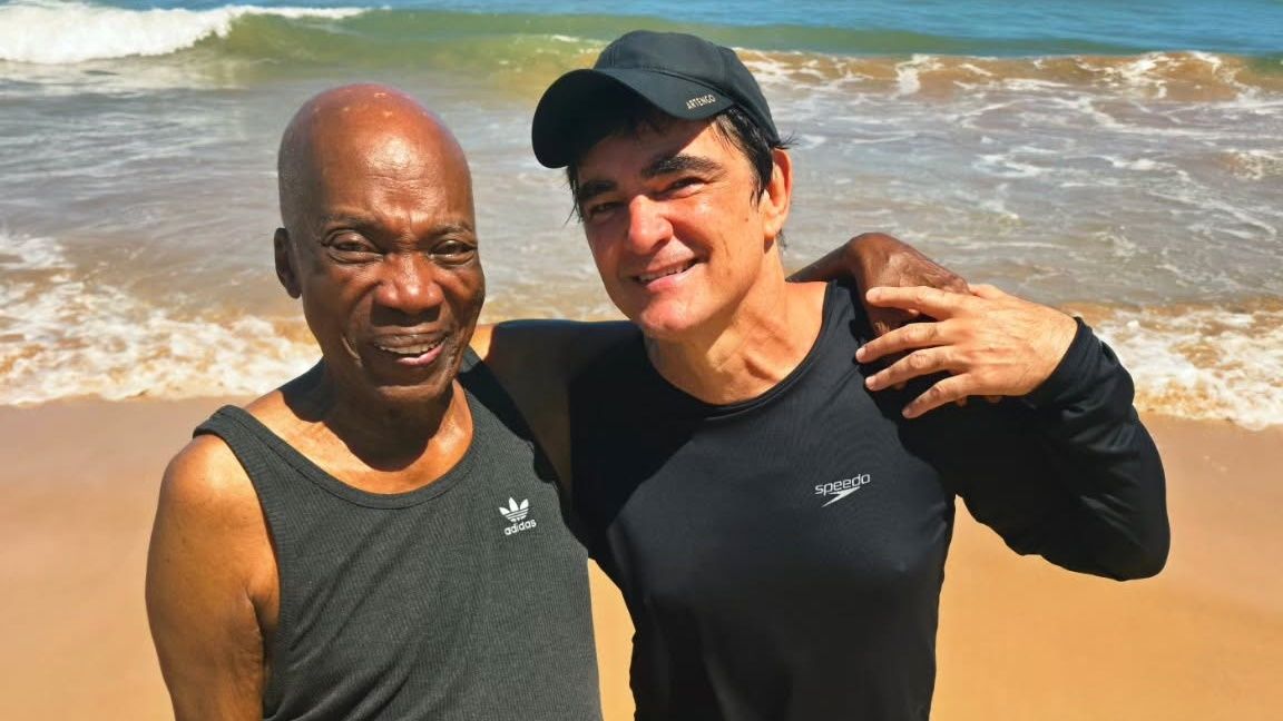 Milton Nascimento e Samuel Rosa na Bahia | Foto: Instagram/@miltonbitucanascimento