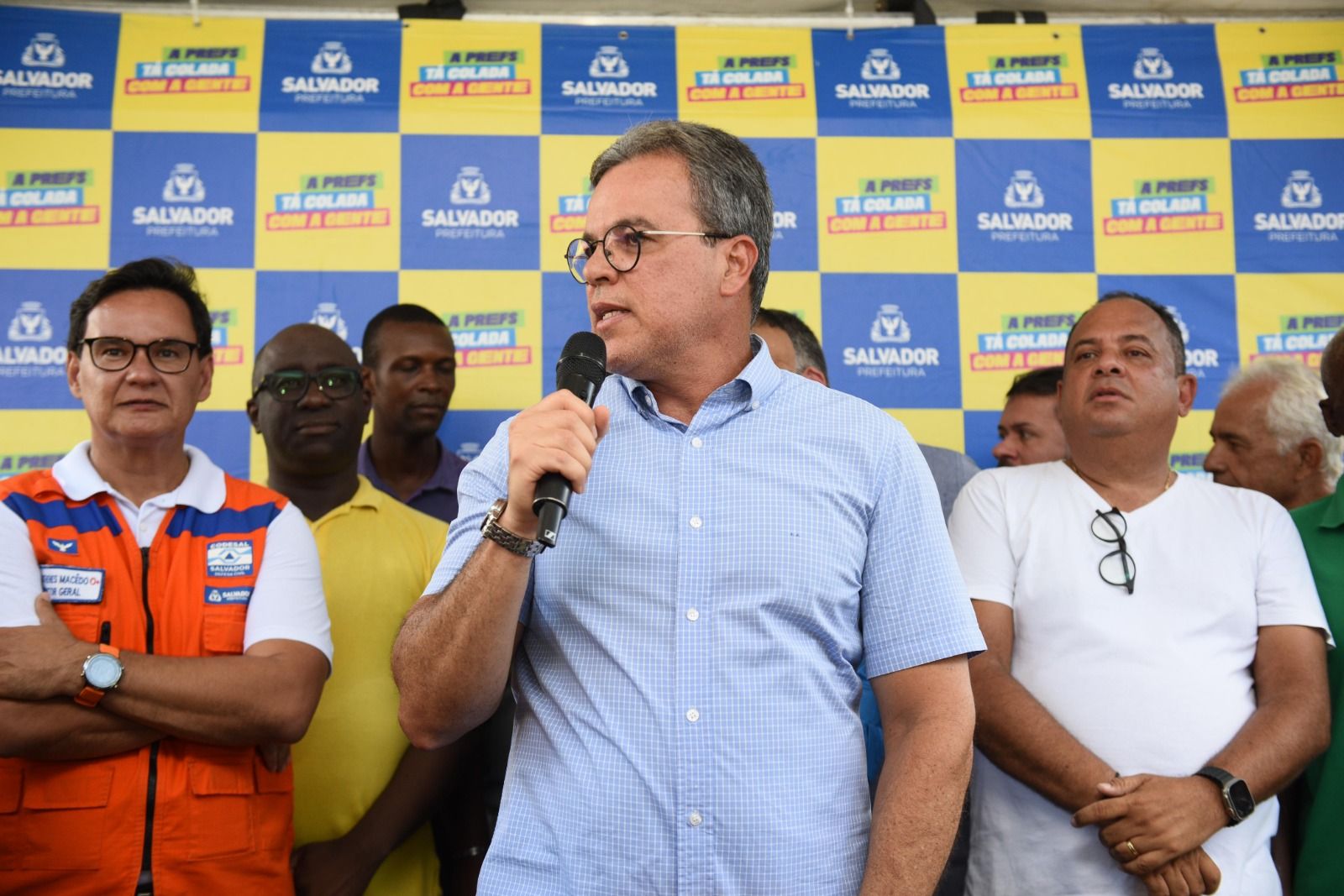 Ricardo Almeida comemorou a entrega do equipamento | Foto: Divulgação
