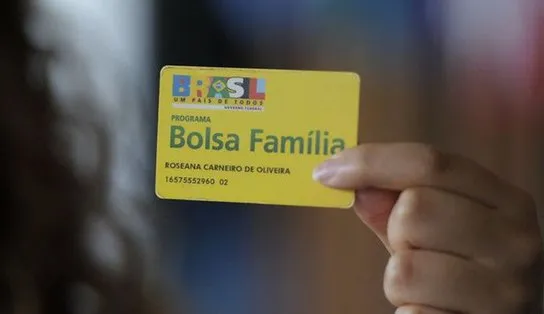 Governo prorroga suspensão dos procedimentos do Bolsa Família e Cadastro Único; objetivo é  contribuir com o distanciamento social