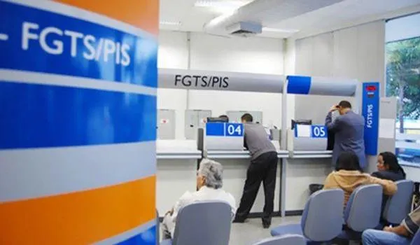 Caixa e Banco do Brasil começam a pagar abono do PIS/Pasep nesta quinta-feira
