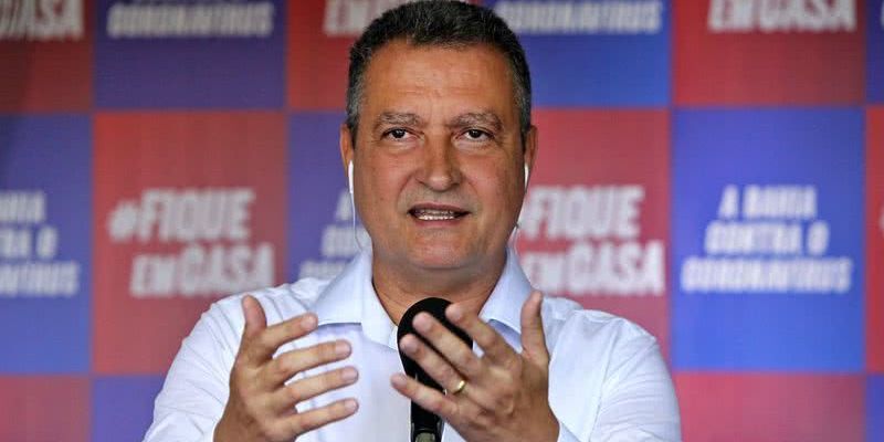 Rui Costa, ministro da Casa Civil, participou da assinatura do contrato para a compra de 10 novos trens para o metrô de Salvador, em 21 de outubro de 2025/Foto: Reprodução