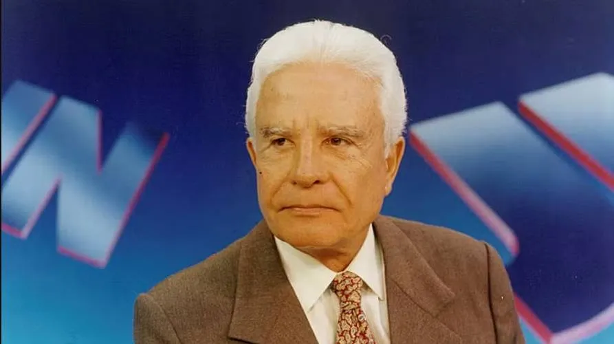 Morre Cid Moreira, aos 97 anos; jornalista foi vítima de uma pneumonia