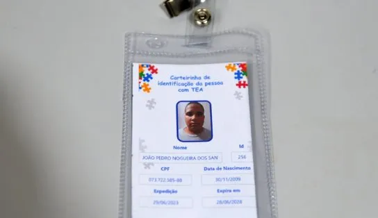 Salvador emitiu 9 mil carteiras de identificação para pessoas com TEA