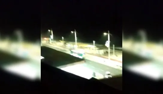 Assaltante é surpreendido por atirador e troca de tiros assusta moradores da Pituba; assista 