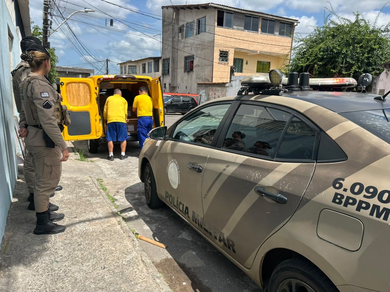 Distribuição das urnas eletrônicas para o 2º turno na Bahia. Foto: Márcia Santana