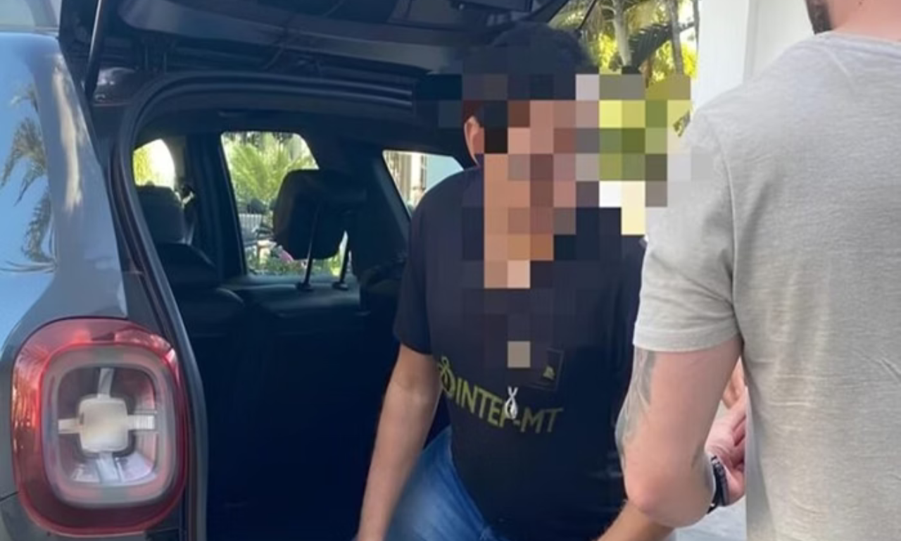 Professor é preso suspeito de recrutar alunos para o Comando Vermelho. Foto: Reprodução | Metrópoles