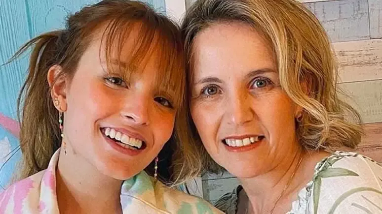 Lei Larissa Manoela: projeto endurece pena para pais que tirarem proveito do patrimônio dos filhos