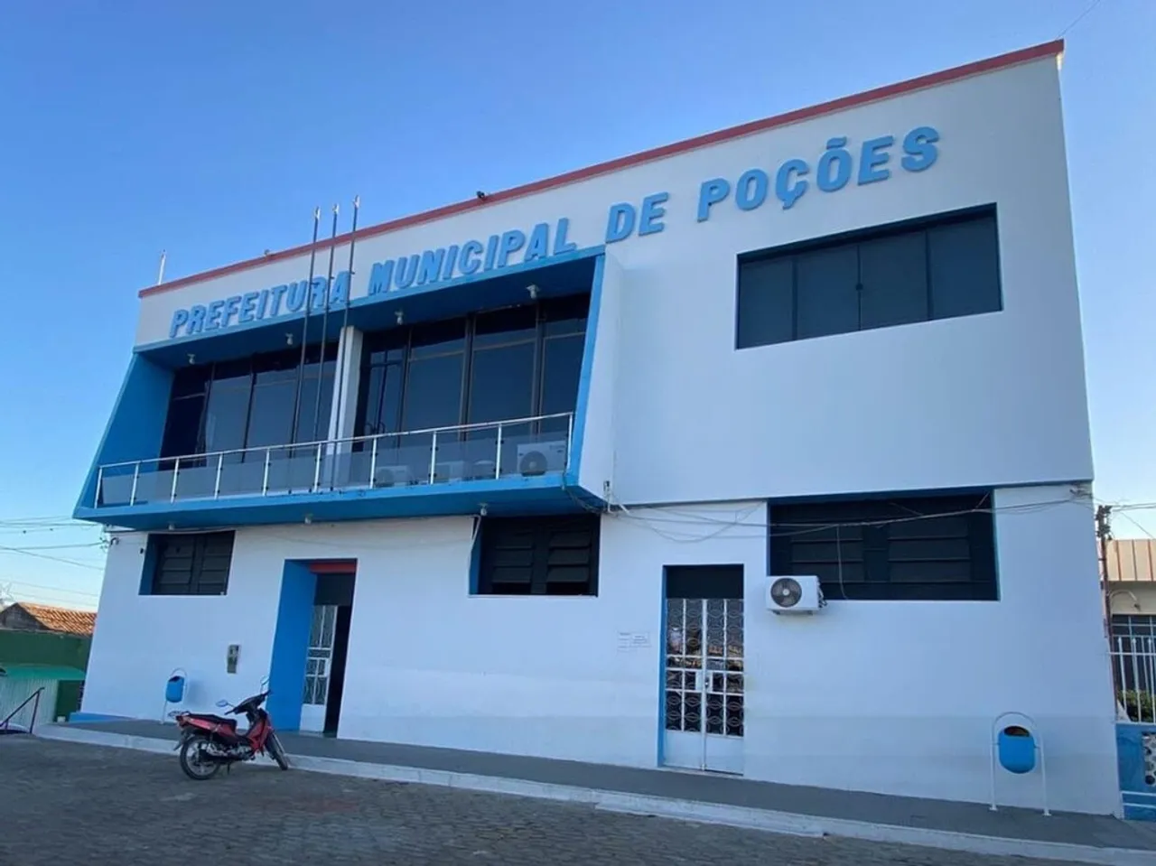 A Justiça apontou irregularidades em três editais de concurso da Prefeitura de Poções. Foto: Divulgação