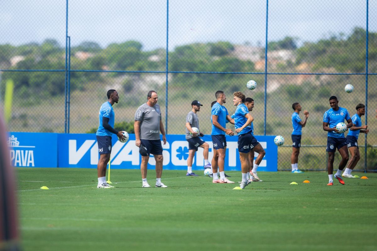 Homem de confian&ccedil;a de Ceni, o volante Caio Alexandre deve desfalcar o Bahia no jogo contra o Cruzeiro, neste s&aacute;bado. Foto: Let&iacute;cia Martins/EC Bahia