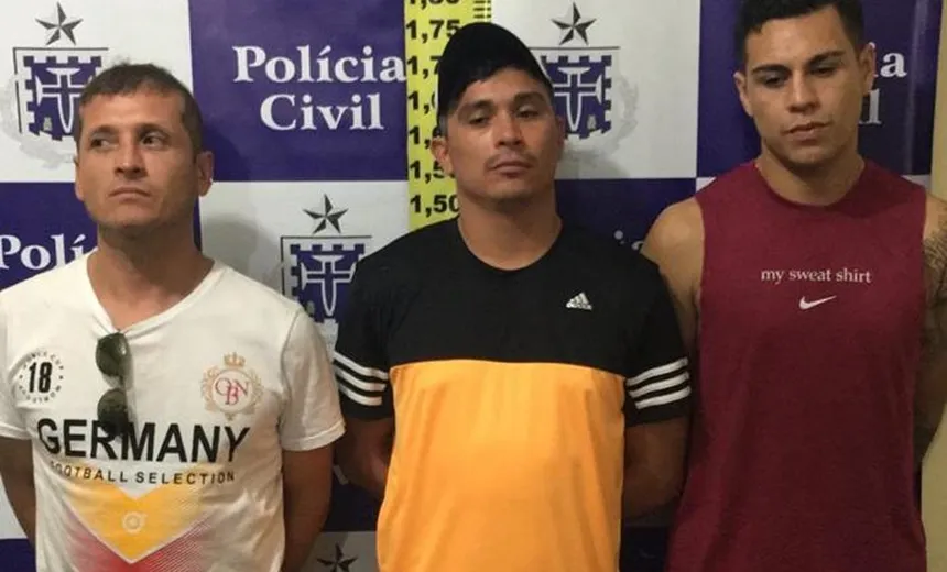 Polícia prende trio de suspeitos com R$ 11 mil em espécie e produtos furtados