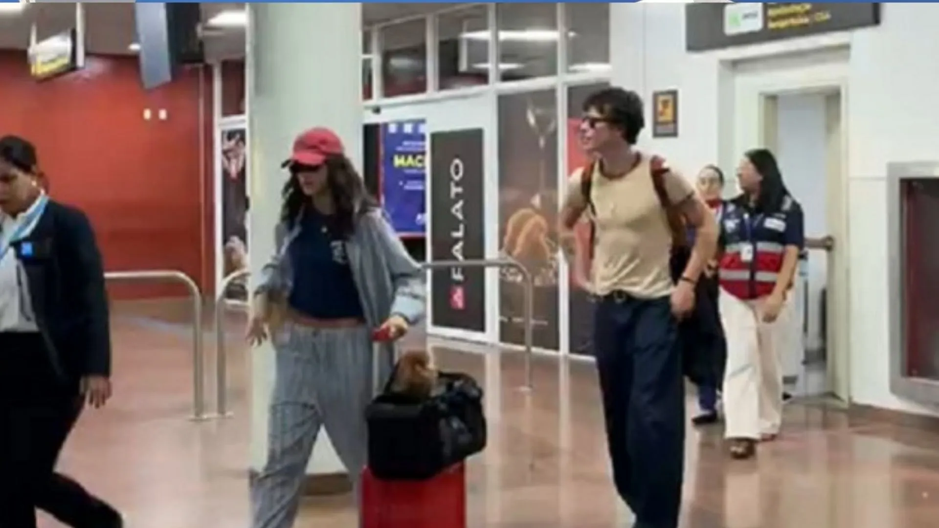 Vídeo: Shawn Mendes e Bruna Marquezine desembarcam em Maceió; juntos?