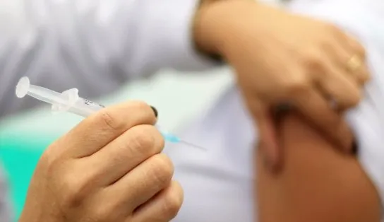 Primeira dose de vacina contra Covid está suspensa em Salvador nesta sexta; veja horários para 2ª e 3º dose
