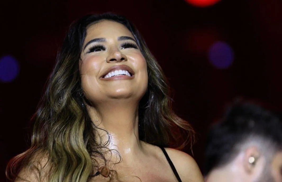 'Estou ficando mais velha e me achando mais bonita', diz Simone Mendes no Galinho 2024