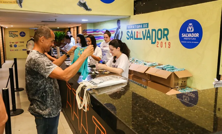 Kits da Maratona Salvador começam a ser entregues a competidores