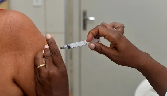 Vacinação contra a gripe é suspensa nesta segunda-feira em Salvador; aplicações devem voltar a acontecer na terça-feira
