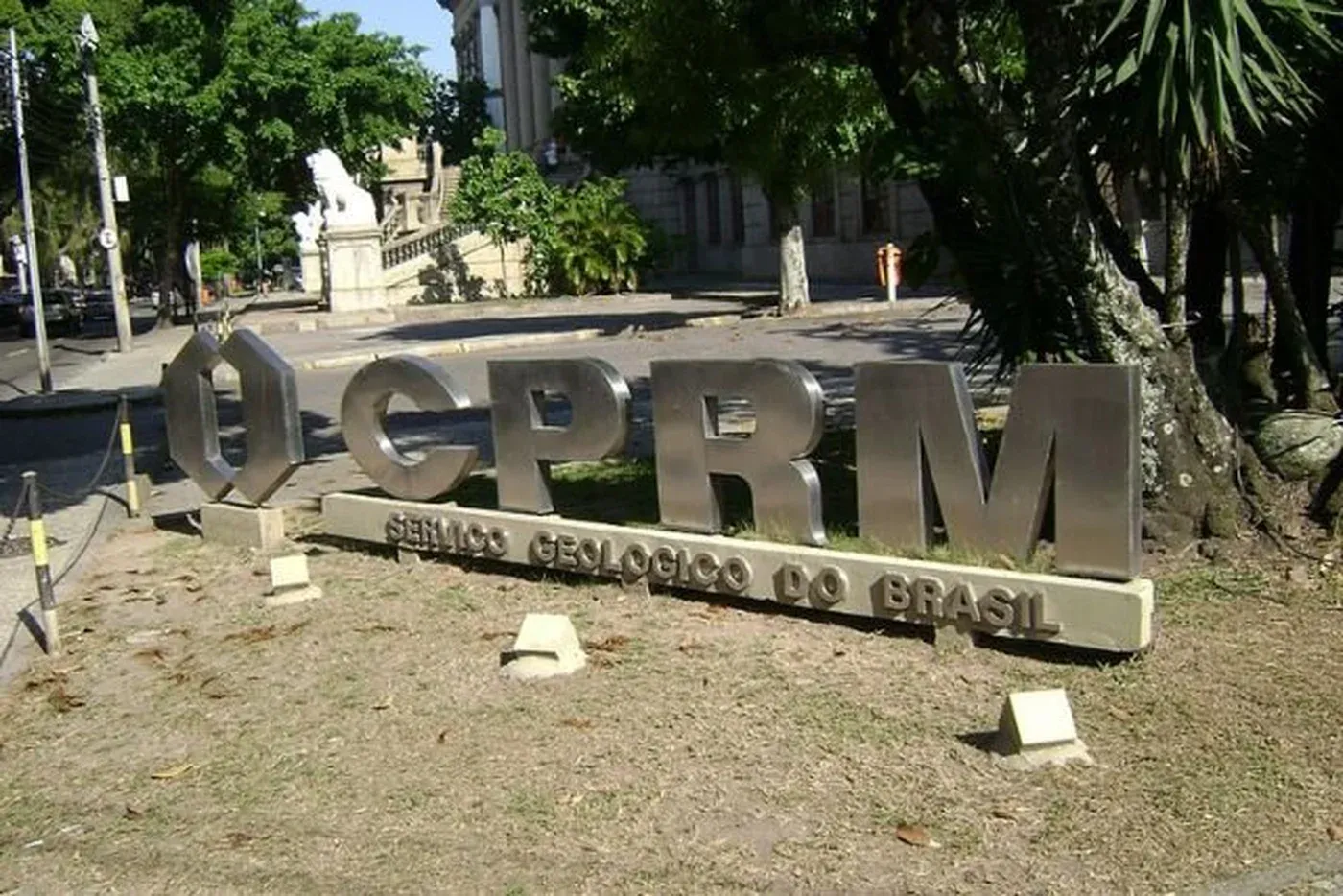CPRM abre inscrições para concurso com salários de até R$ 10 mil