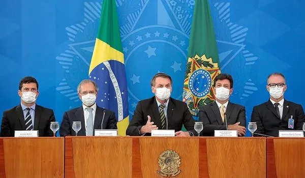 Ações de Bolsonaro na crise possuem 35% de aprovação e 33% de reprovação, diz pesquisa