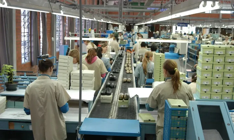 Bahia cria 30,6 mil empregos com carteira assinada no ano