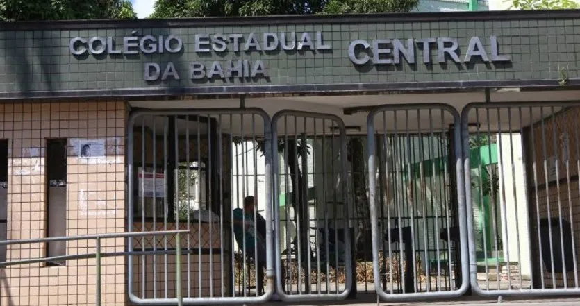 MANIFESTAÇÃO DE EDUCADORES: Aulas são paralisadas por dois dias na rede pública