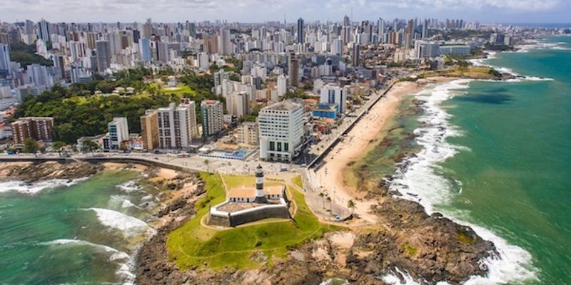 A época ideal para visitar Salvador é durante a estação seca, entre setembro e março, quando as chances de chuva são menores/Foto: Reprodução 