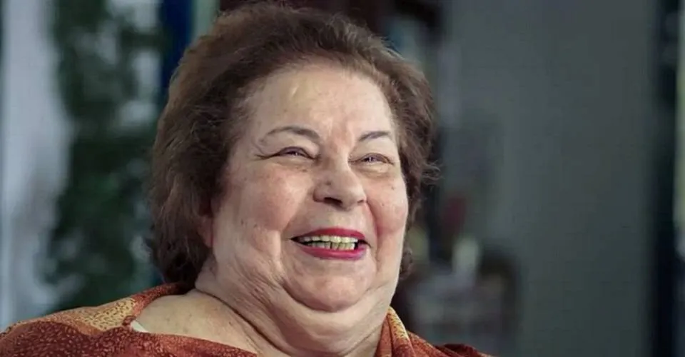 Com arritmia cardíaca, Nana Caymmi é internada e faz implante de marcapasso