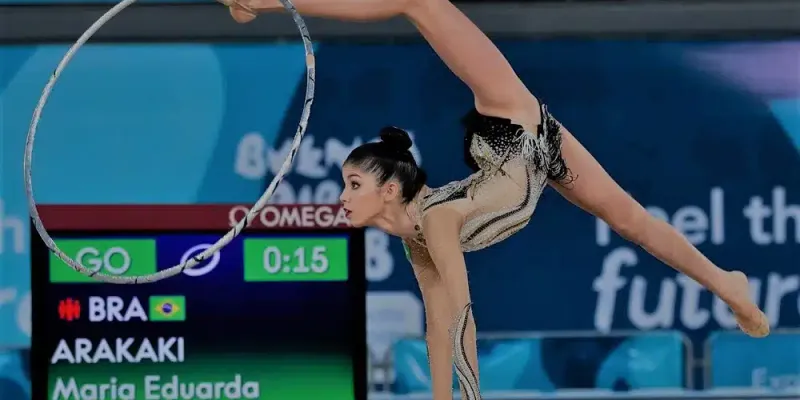 Duda Arakaki lidera o conjunto brasileiro na estreia do Mundial no Rio de Janeiro, mostrando a força do grupo após anos de treinamentos intensos/Foto: Reprodução 