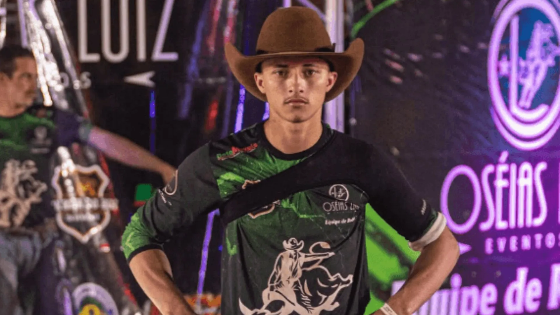 Peão morre após ser pisoteado por touro durante rodeio no Mato Grosso
