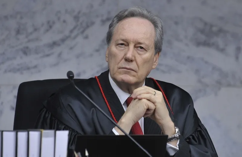 FORO PRIVILEGIADO: Lewandowski vota pela restrição; Julgamento é retomado nesta quinta