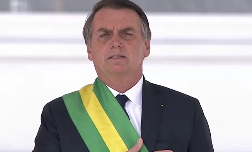 Bolsonaro usa Twitter para defender indicação &#8220;de amigo&#8221; na Petrobras