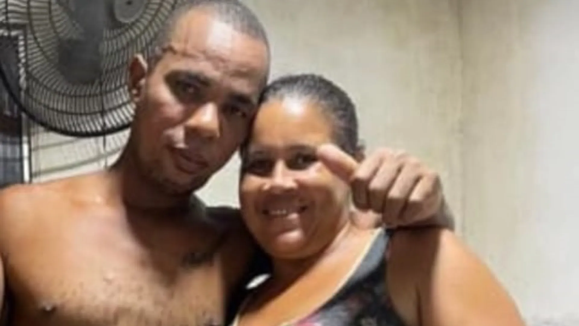 Casal é assassinado a tiros após ter casa invadida em Areias