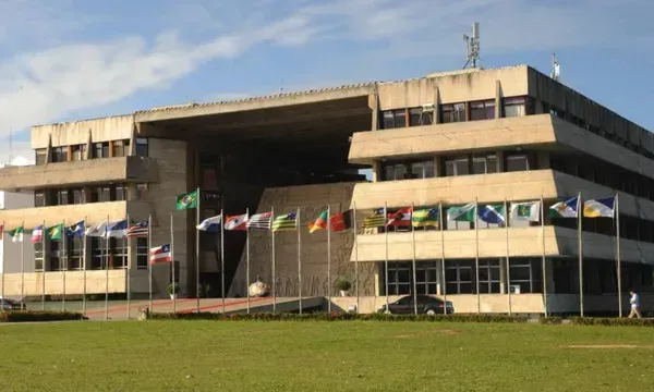 Deputados estaduais reeleitos na Bahia: veja quem continua na ALBA