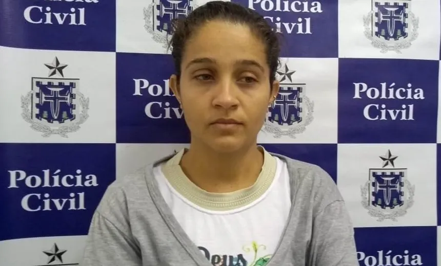 "Da onça"! Amiga é presa suspeita de furtar R$ 10 mil de outra mulher na Bahia 