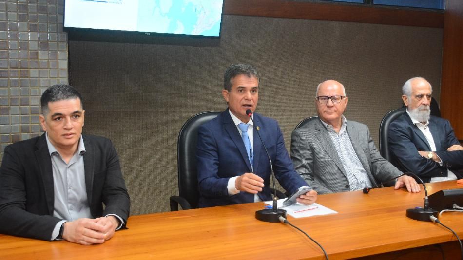 Trem Salvador-Feira foi discutido pelos deputados estaduais | Foto: JulianaAndrade/AgênciaALBA