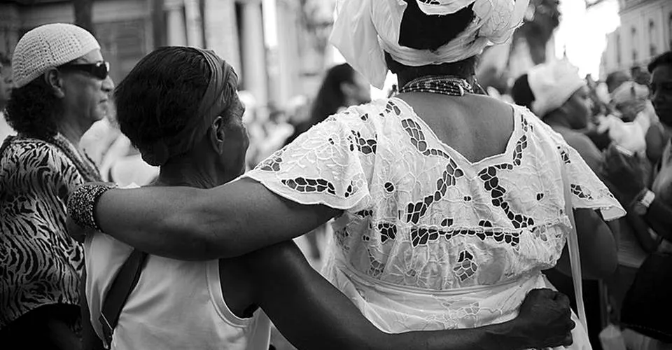 Manifesto contra intolerância religiosa ocorreu neste sábado, em Shopping de Salvador