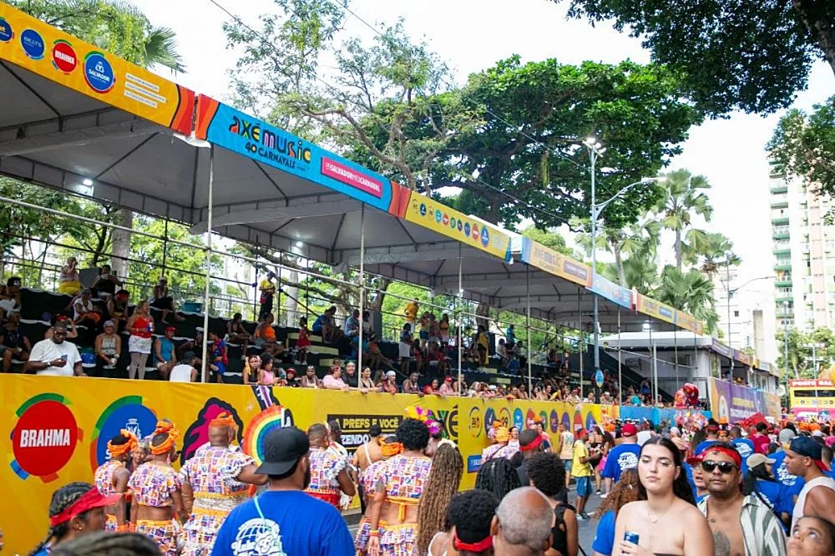 A Prefeitura abre, nesta segunda-feira, as inscri&ccedil;&otilde;es da Arquibancada Social, para pessoas em vulnerabilidade que querem curtir gratuitamente o Circuito Osmar durante o Carnaval. Foto:Joka Gueiros/Secom PMS