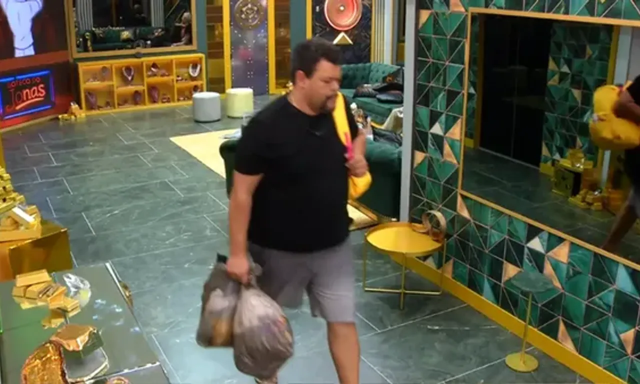 Babu leva suas coisas para outro quarto na casa do BBB 26 | GShow