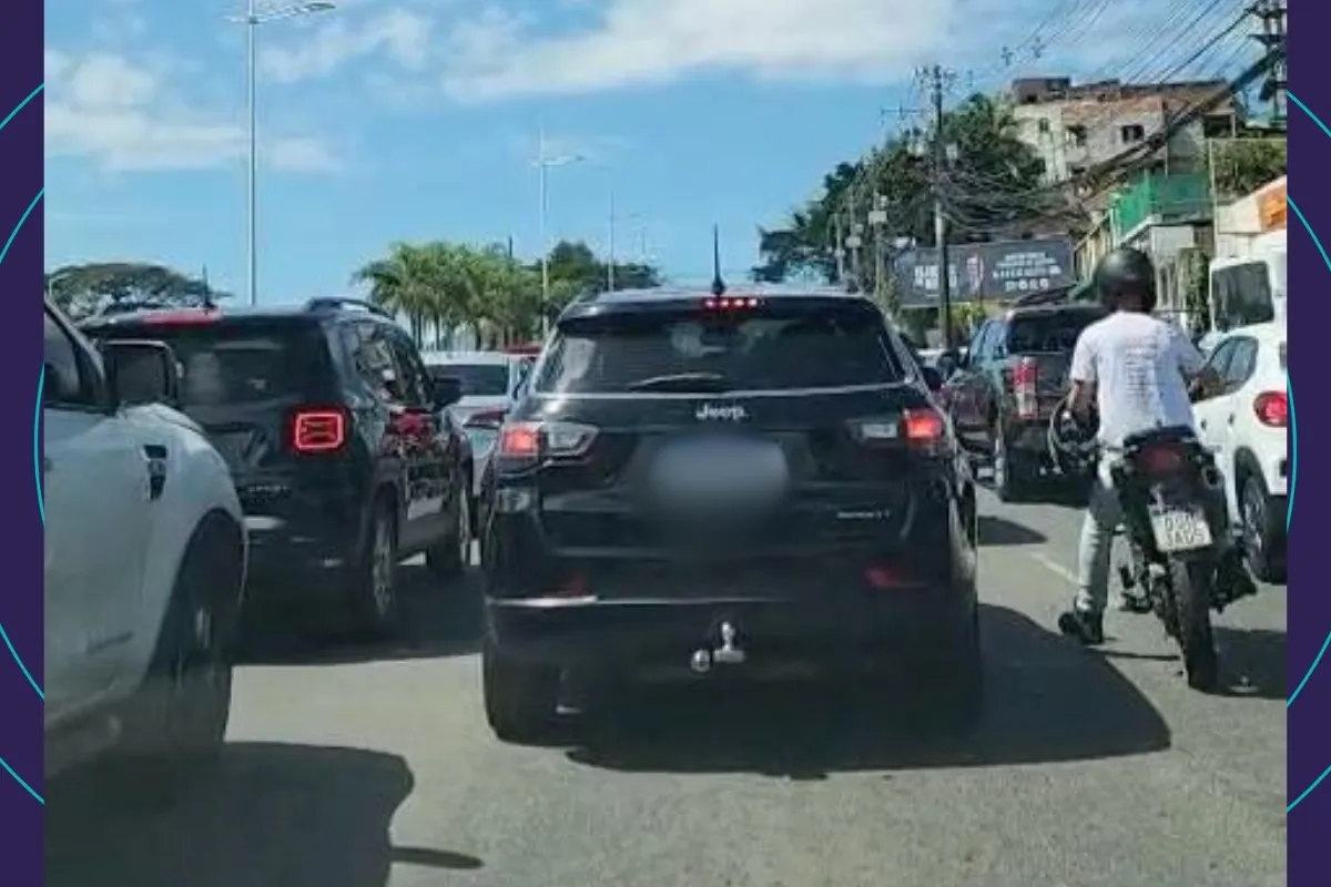 Léo Lanches: protesto por justiça causa engarrafamento na Av. Paralela; veja