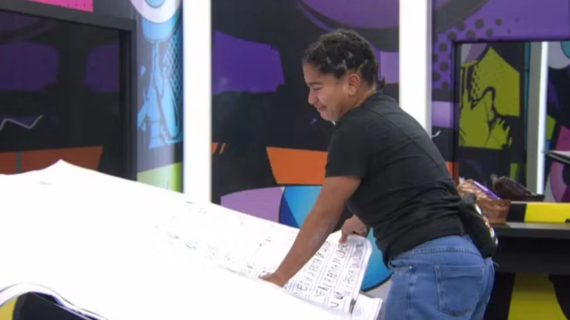 Milena retorna para casa após ser barrada da Festa do Líder do BBB 26