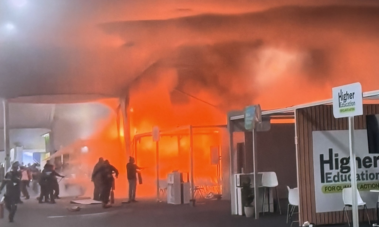 Incêndio na COP30 teria sido causado por carregador de celular.Foto: Reprodução | X