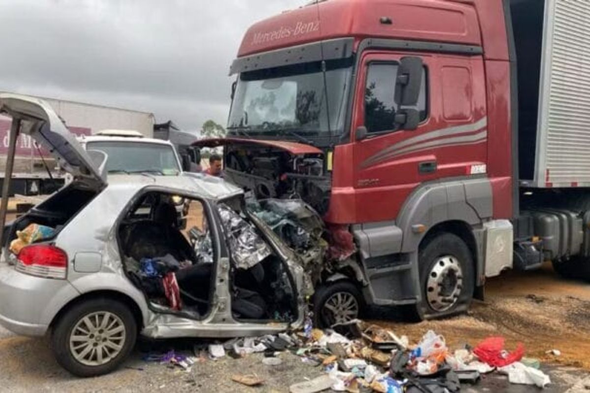 Acidente Br / Foto Reprodu&ccedil;&atilde;o PRF 